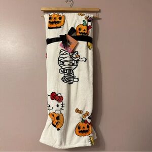 Hello Kitty Halloween Throw Blanket